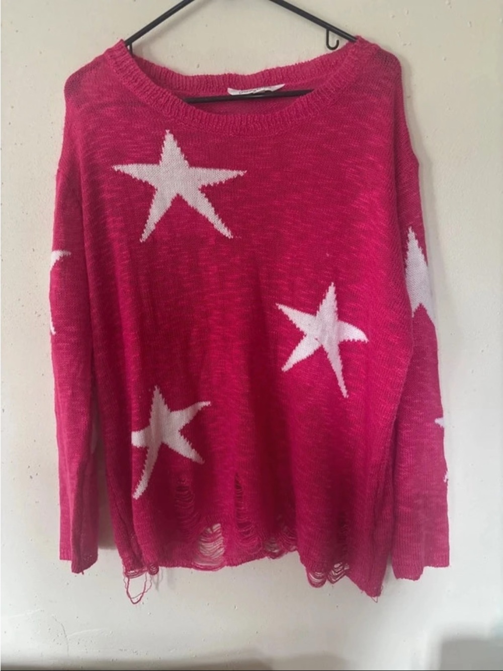 DAVI & DANI Hot Pink Distressed Star Crewneck Sweater